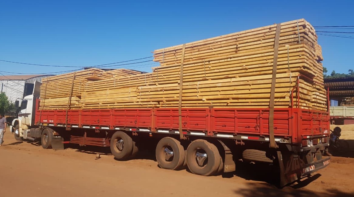 Fabrica de madera para la construcción - Maderera AT